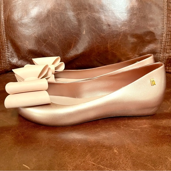 Metallic Blush Pink & Rose Gold Dusted Jelly Wedge Flats With Bow Design Detail - Picture 8 of 10